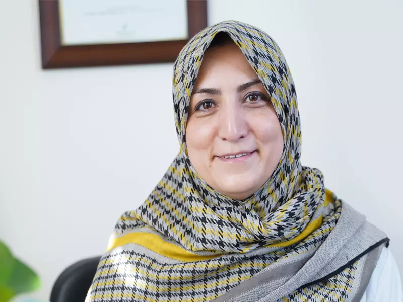 بهترین متخصص سفید کردن واژن در تهران 1